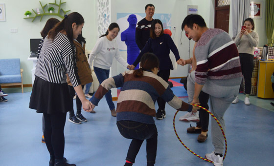 171114徽韵心理走进高新创新实验小学开展教师心理团辅245.jpg